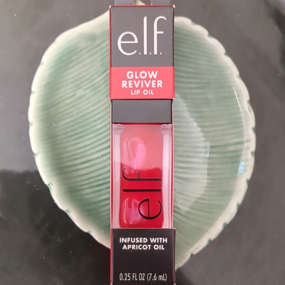Lip Oil - Picture 1 of 4